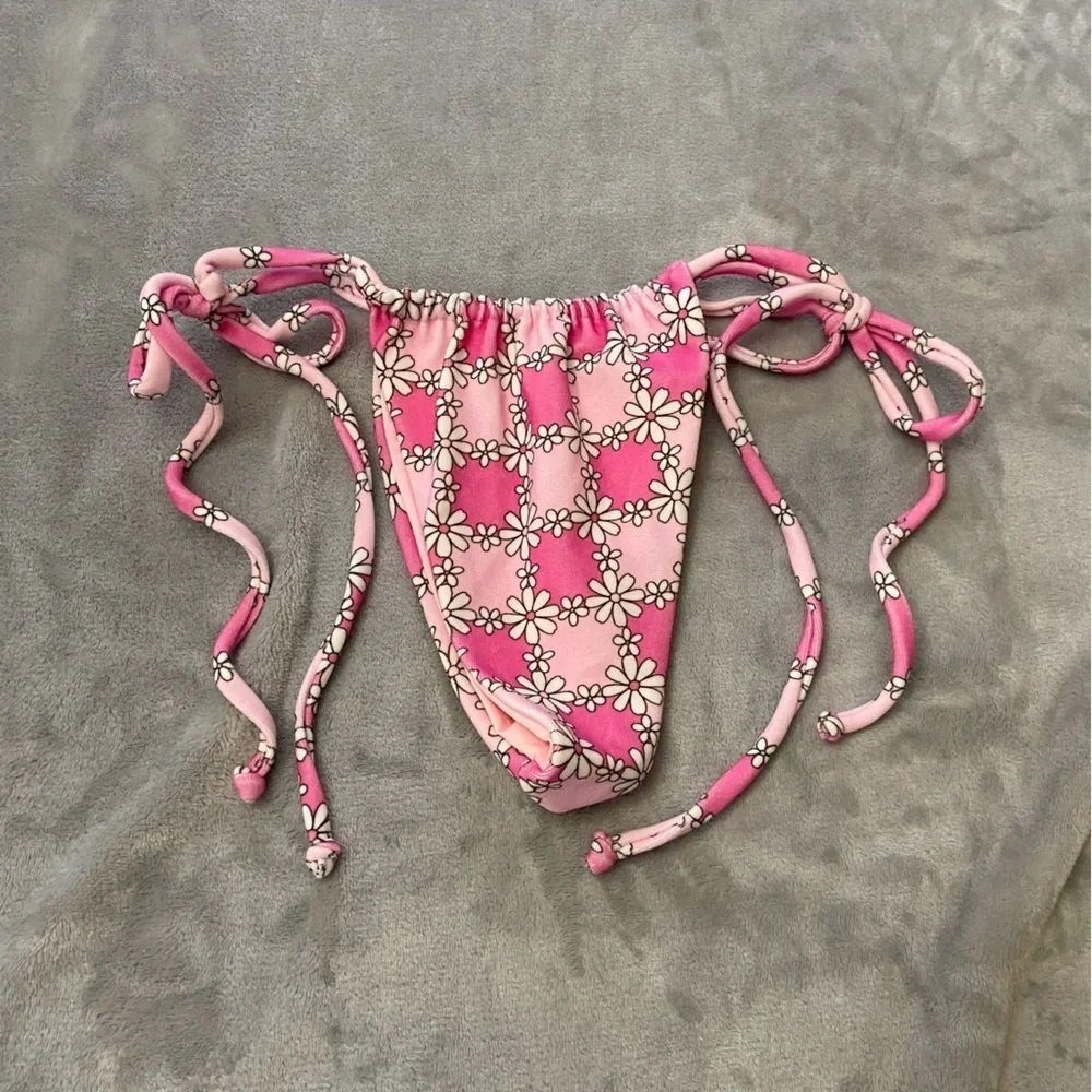 New! Frankie’s bikinis Tia Terry String Bikini Bottom Pink Daisy 24417